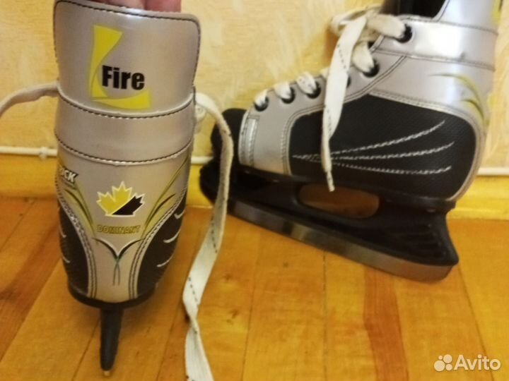 Коньки хоккейные детские 30 размер