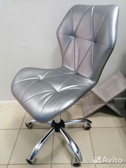 Кресло рабочее