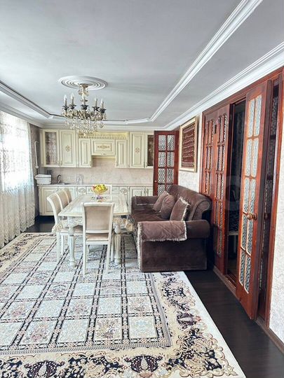 4-к. квартира, 72 м², 1/3 эт.