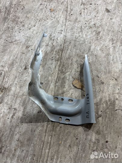 Кронштейн крыла левый volkswagen tiguan 2