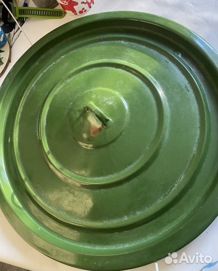 Крышка эмалированная от большой кастрюли