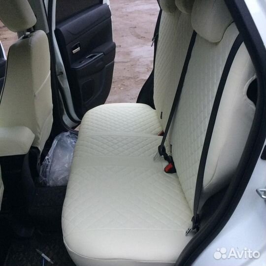 Автомобильные чехлы на Mitsubishi ASX (2010+)