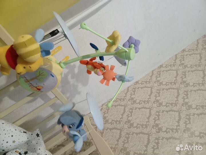 Мобиль в кроватку музыкальный