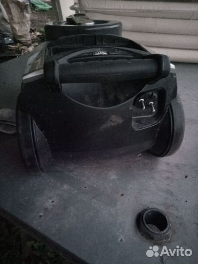 Пылесос Bork vcchb 7220bk