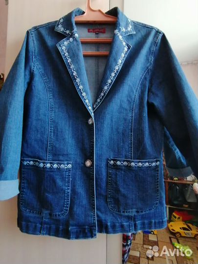 Пиджак женский