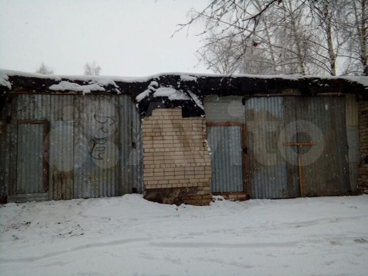 Гараж, > 30 м²