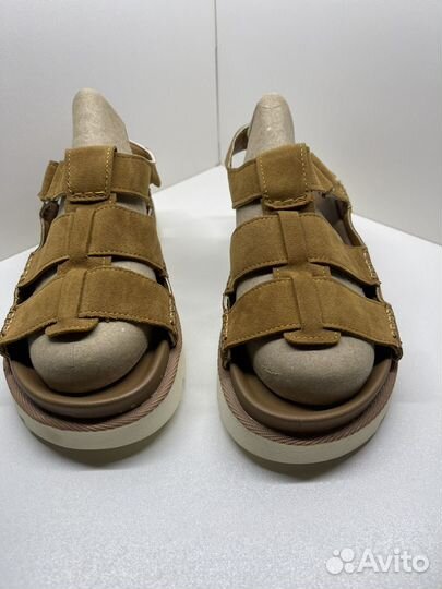 Сандалии UGG