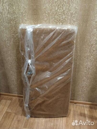 Детская кроватка с маятником