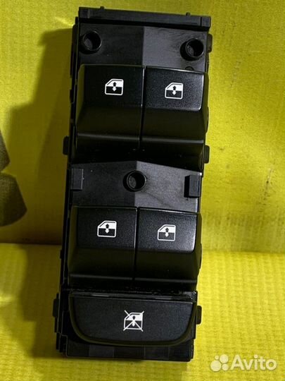 Блок управления стеклоподъемниками Kia Ceed 3 CD