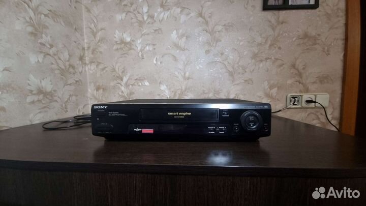 Видеомагнитофон Sony SLV-E780