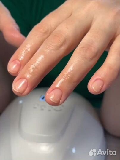 Модель на маникюр