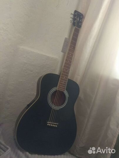 Электро акустическая гитара