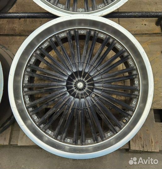 Литьё MKW R20 5х130 cт71.5 ет28 j9