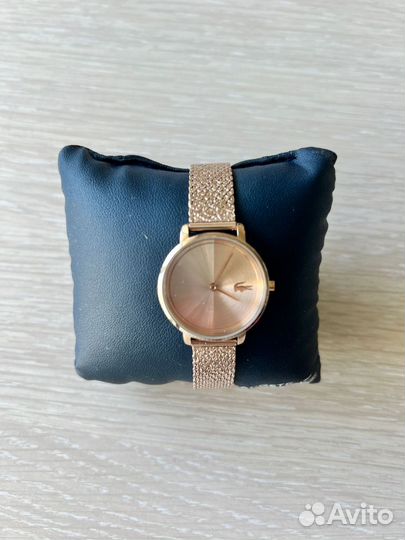 Часы наручные женские