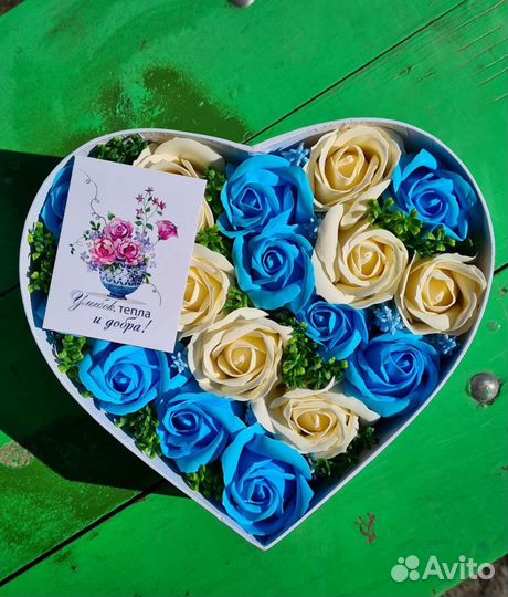 Букет из пенных роз