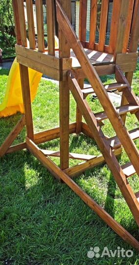 Детская деревянная площадка