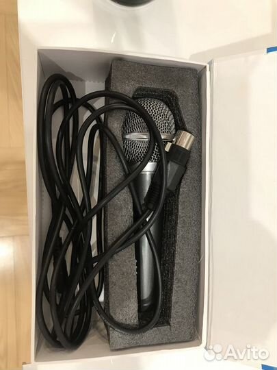 Динамический микрофон