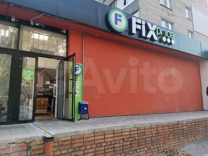 Помещение с отд. входом и новым ремонтом, 62.2 м²