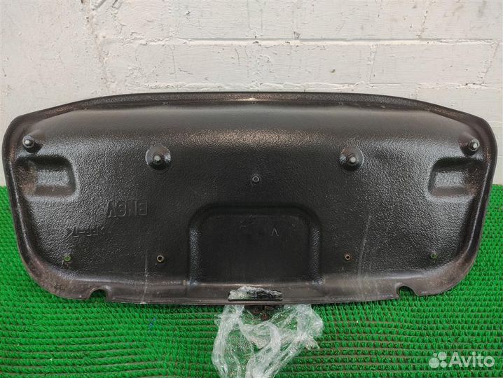 Обшивка крышки багажника Mazda 3 (BK) 2005