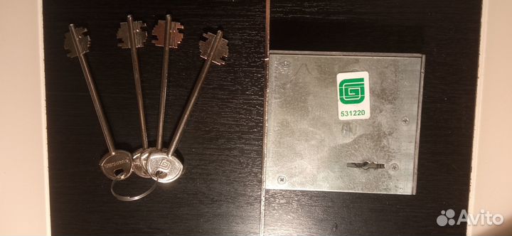 Врезной сувальдный замок 30.01