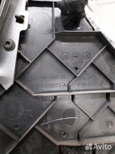 Накладка на консоль между сиденьями левая Jaguar