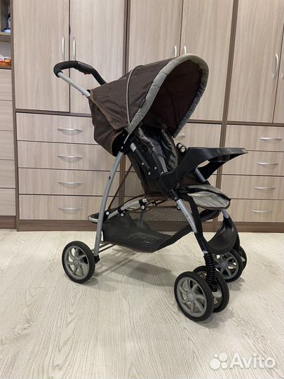 Прогулочная коляска graco
