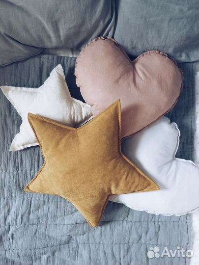 Лежаки для собак и кошек подушки