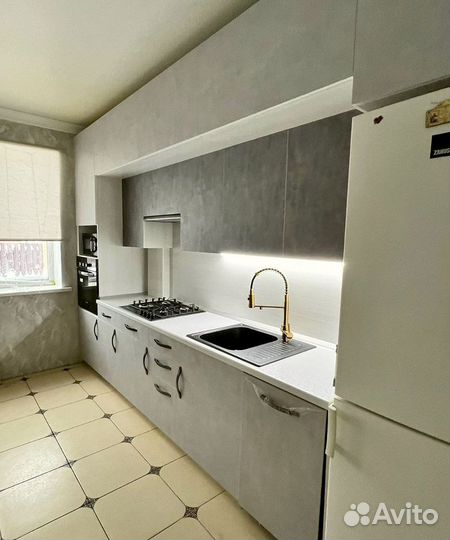 Прямой кухонный гарнитур