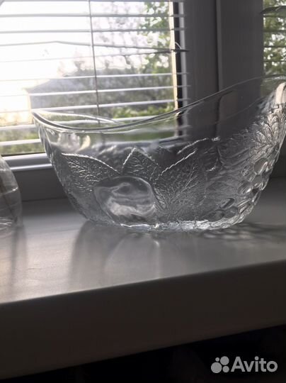 Красивый салатник большой