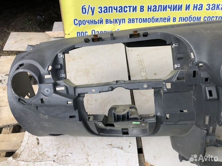 Торпедо Renault Sandero