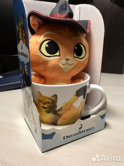 Кружка с игрушкой Кот в сапогах подарочный набор