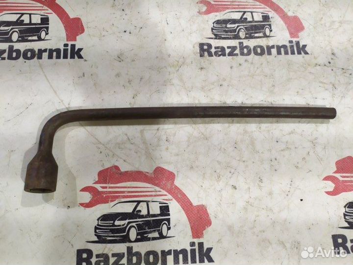 Ключ балонный Mercedes Sprinter W903 2.1D 2005