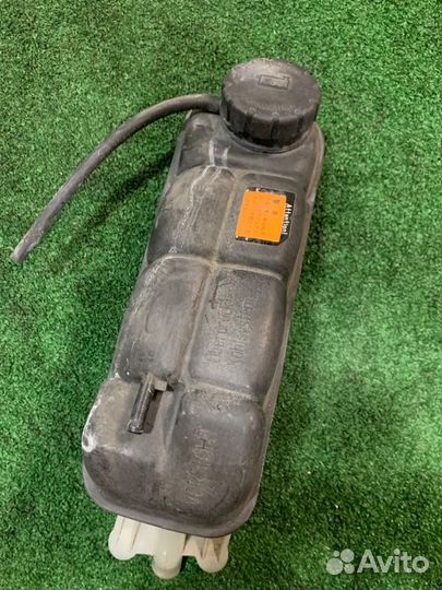 Бачок расширительный Mercedes-Benz E-Class W210