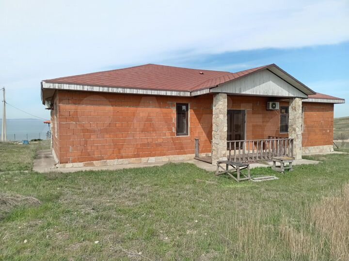 Коттедж 100 м² на участке 9 сот.