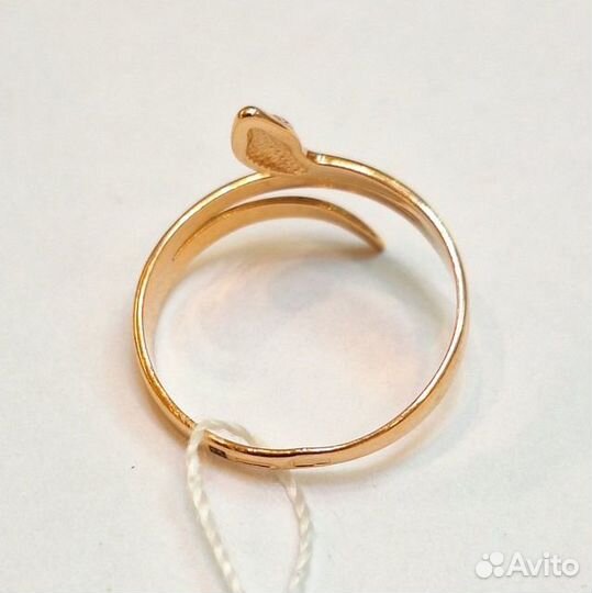 Золотое кольцо с камнем 15,5р