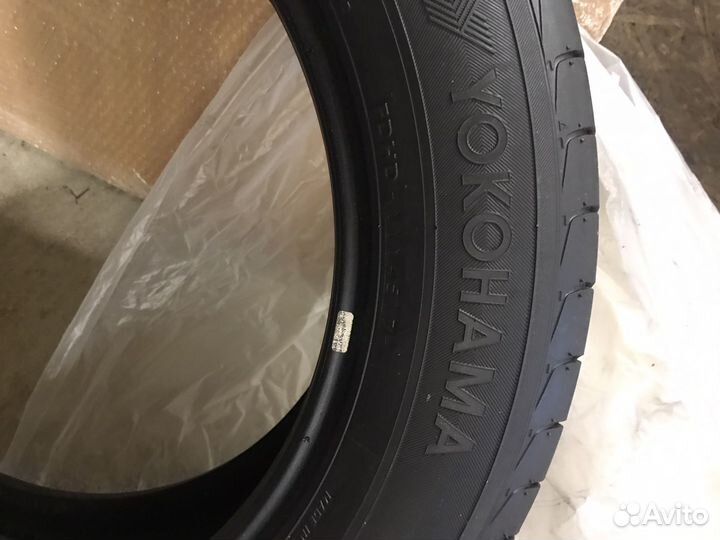 Yokohama BluEarth E51 225/60 R18