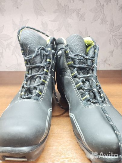 Лыжные ботинки 40 размер