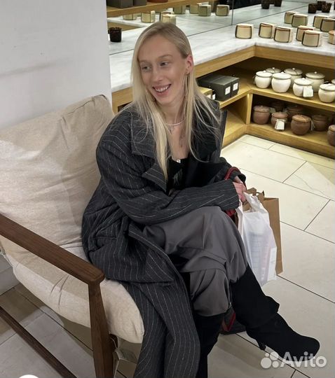 Сапоги с квадратным носом новые 2 цвета