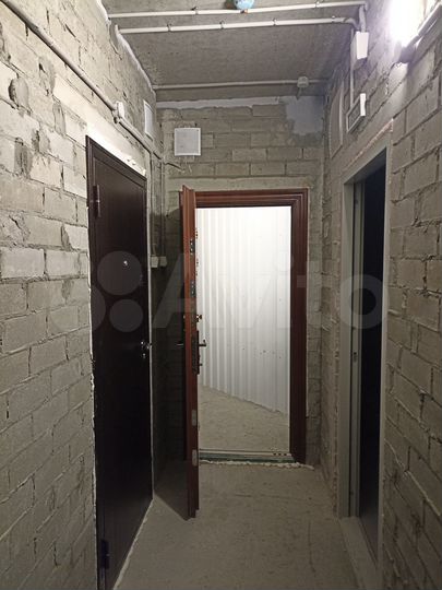 Машиноместо, 10 м²