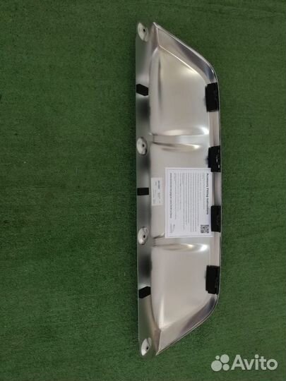 Защита заднего бампера на Jaguar