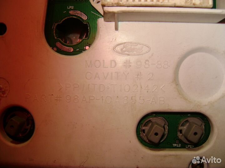 Комбинация приборов 98AP10A855AB Ford Focus1