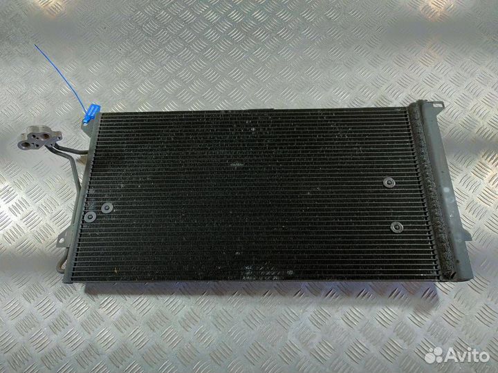 Радиатор кондиционера Audi Q7 4L 2008 4L0260401A