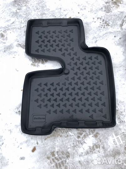 Коврики на Камаз 6520 из 2-х частей ровный пол