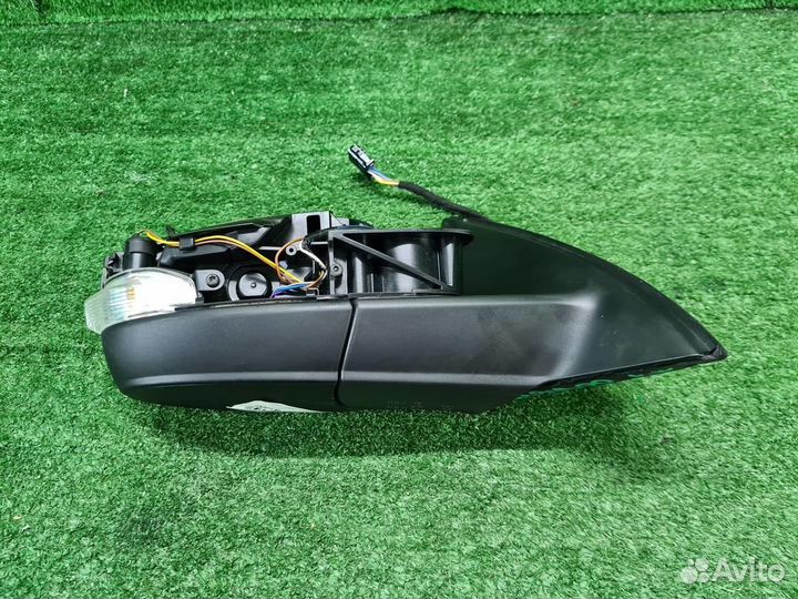 Зеркало правое электрическое Skoda Rapid