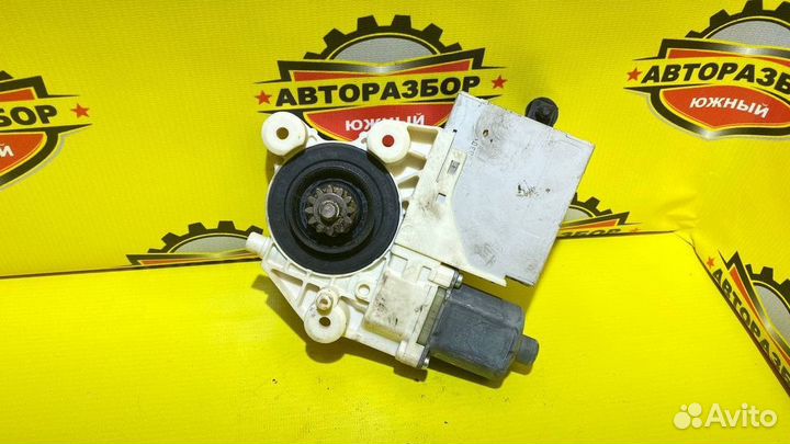 Моторчик стеклоподъемника Ford Focus