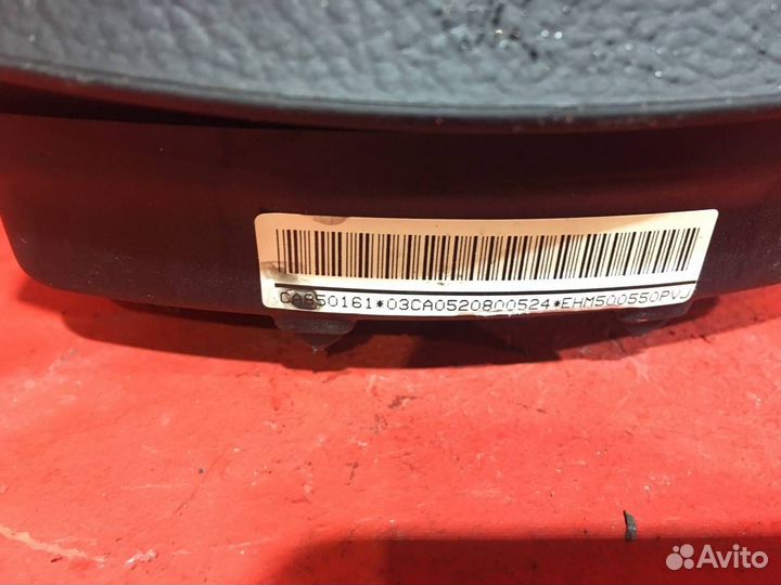 Подушка безопасности в руль Land Rover Discovery 3