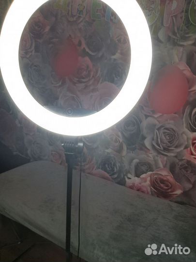 Кольцевая лампа 45 см со штативом
