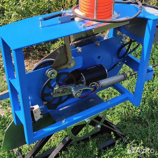 Машинка для метания тарелочек протон М заяц