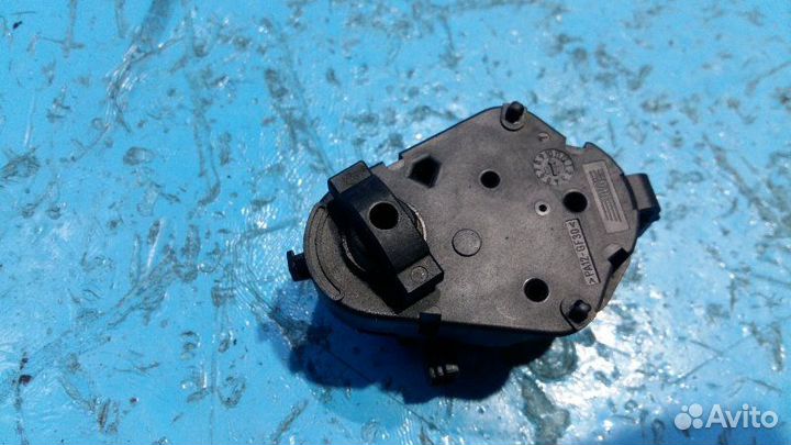 Моторчик заслонки печки Bmw 5-Series E60