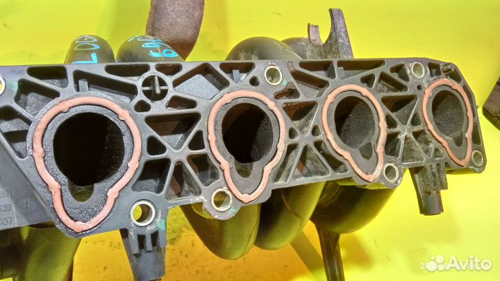 Коллектор впускной для Renault Logan 1